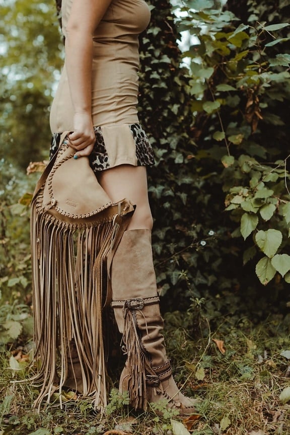 What To Wear With Silk Skirt