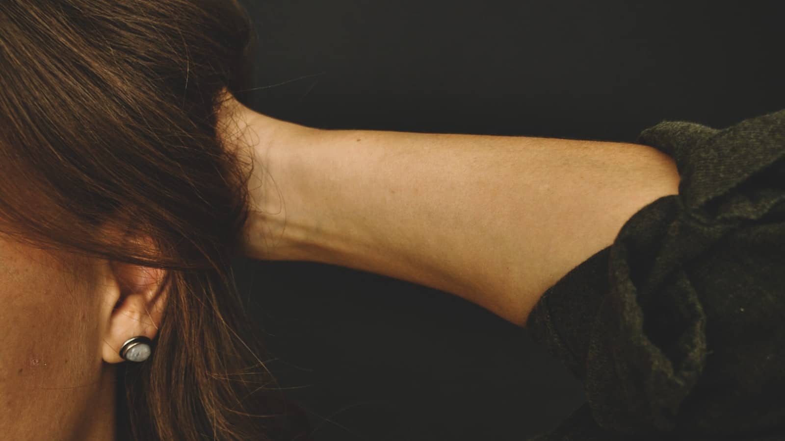 Why Does My Ears Hurt When I Wear Earrings