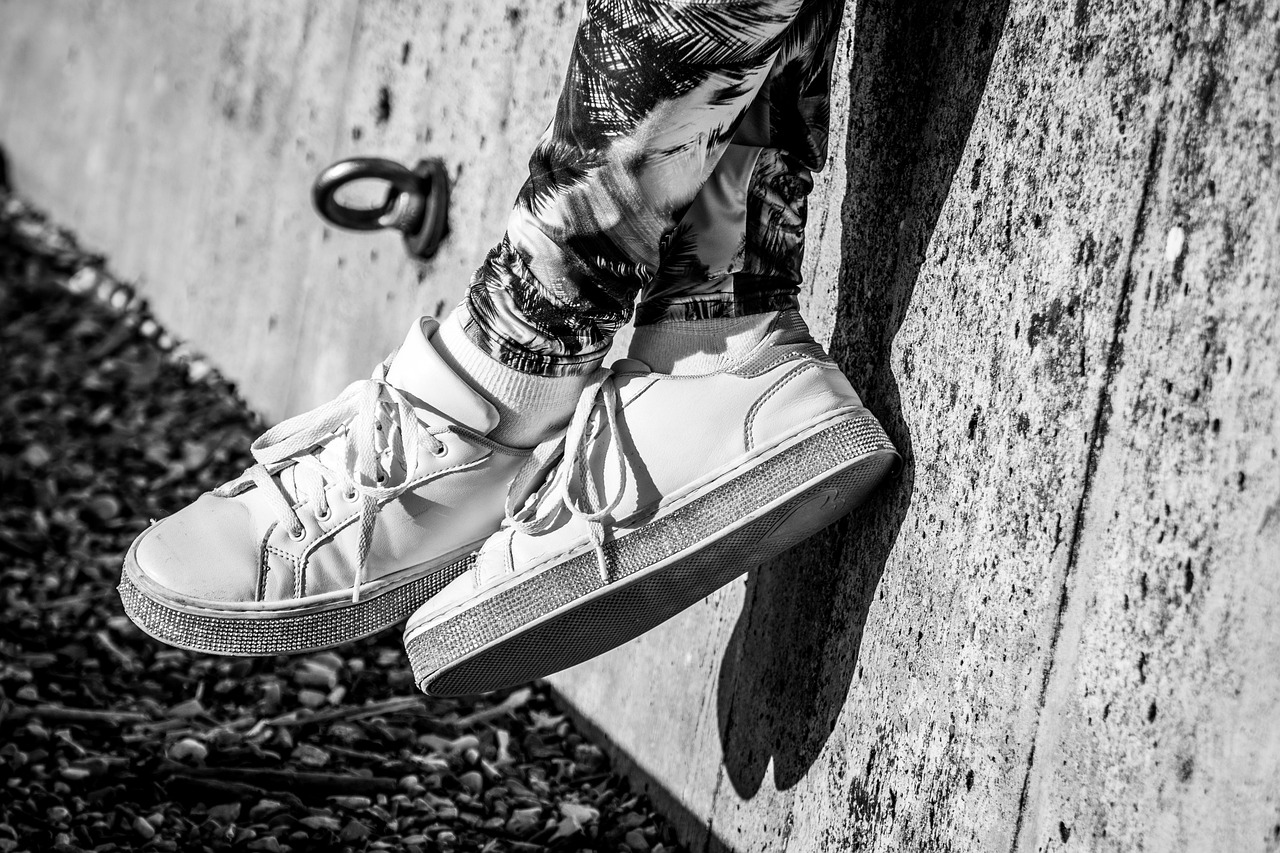 Do You Wear Crease Protectors While Wearing The Shoes